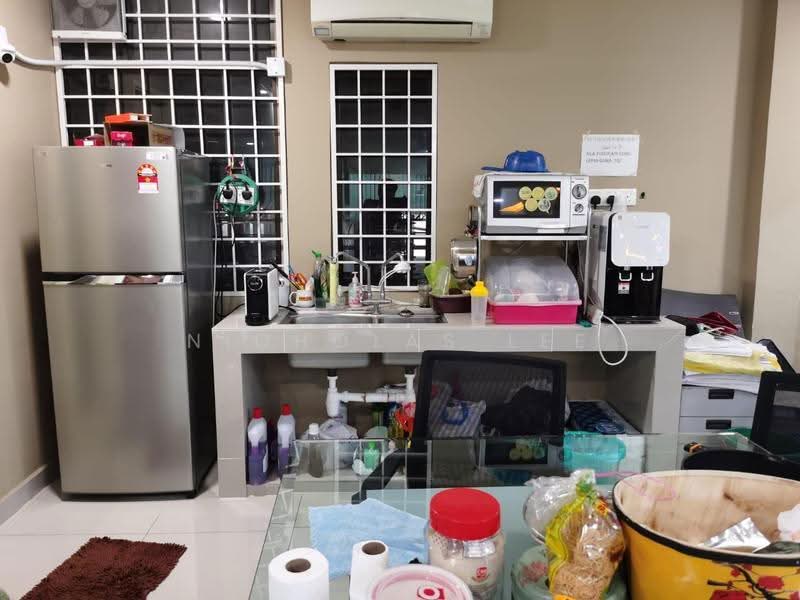 Semi-D Factory for Rent in Taman Perindustrian Puchong (Puchong) - Nicholas Lee - Kitchen - PropertyGuru.com.my