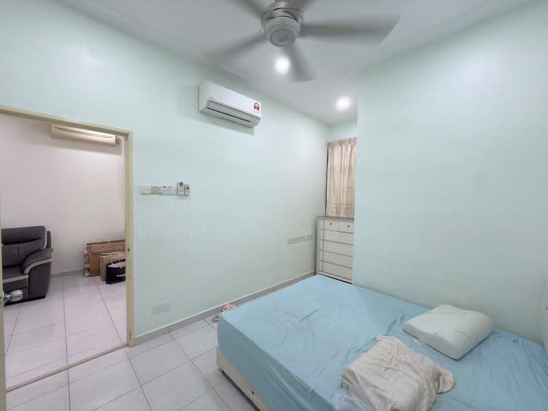1-storey Terraced House for Sale in Taman JP Perdana (Johor Bahru) - Daniel Yong - Bedroom - PropertyGuru.com.my