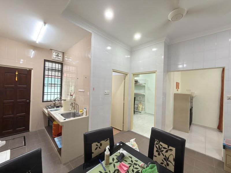 1-storey Terraced House for Sale in Taman JP Perdana (Johor Bahru) - Daniel Yong - Kitchen - PropertyGuru.com.my