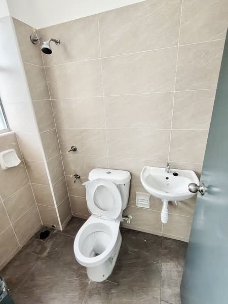 2-storey Terraced House for Sale in Bandar Dato Onn (Tebrau) - Yik Tat - Bathroom - PropertyGuru.com.my