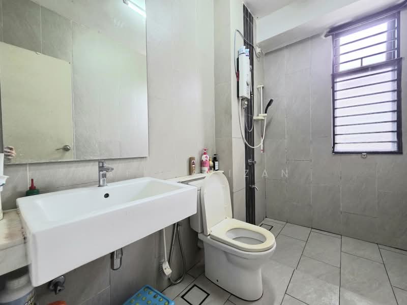 2-storey Terraced House for Sale in Shah Alam (Selangor) - Afif Azizan - PropertyGuru.com.my