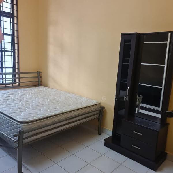 1.5-storey Terraced House for Sale in Taman Molek (Johor Bahru) - Ethan Gan - PropertyGuru.com.my