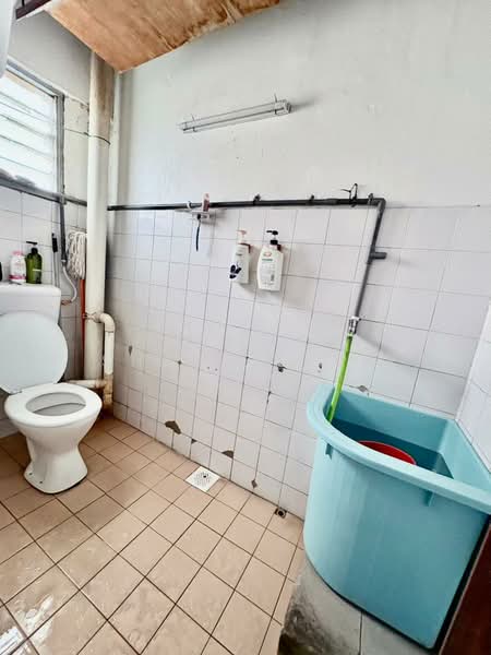 Rumah Flat untuk Dijual di Puchong Permai - Dr Shahril Nizam - Bathroom - PropertyGuru.com.my