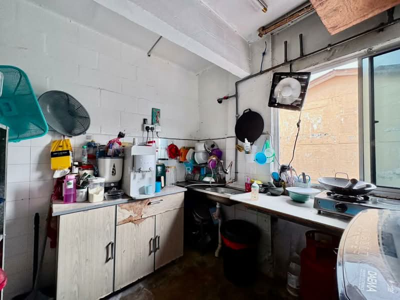 Rumah Flat untuk Dijual di Puchong Permai - Dr Shahril Nizam - Kitchen - PropertyGuru.com.my