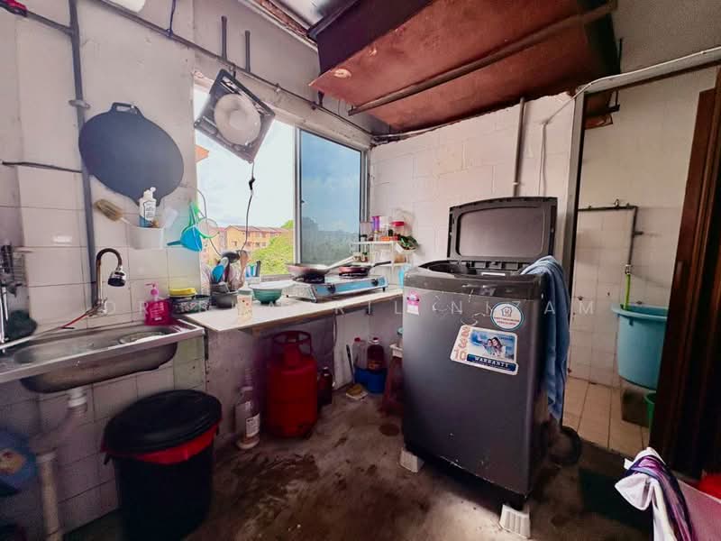 Rumah Flat untuk Dijual di Puchong Permai - Dr Shahril Nizam - Kitchen - PropertyGuru.com.my