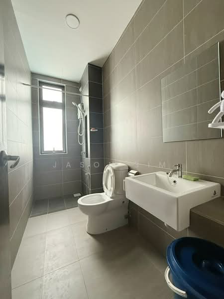 Kediaman Servis untuk Dijual di 8Scape Residence @ Sutera - Jason Sim - Bathroom - PropertyGuru.com.my