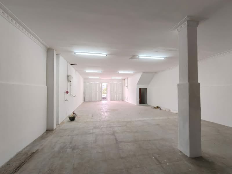 Shop / Office untuk Disewa di Taman Johor Jaya (Johor Bahru) - Bee Ng - Interior - PropertyGuru.com.my