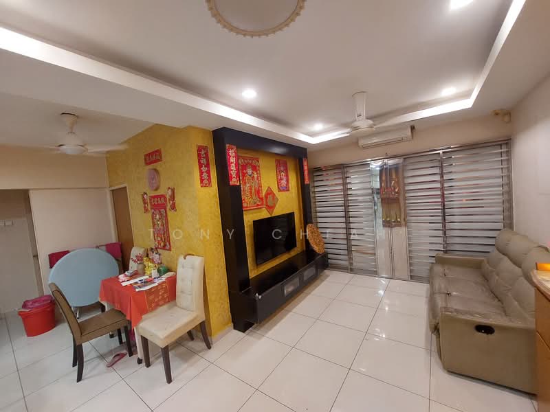 Pangsapuri untuk Dijual di Sri Kristal - Tony Cheah - Living Room - PropertyGuru.com.my