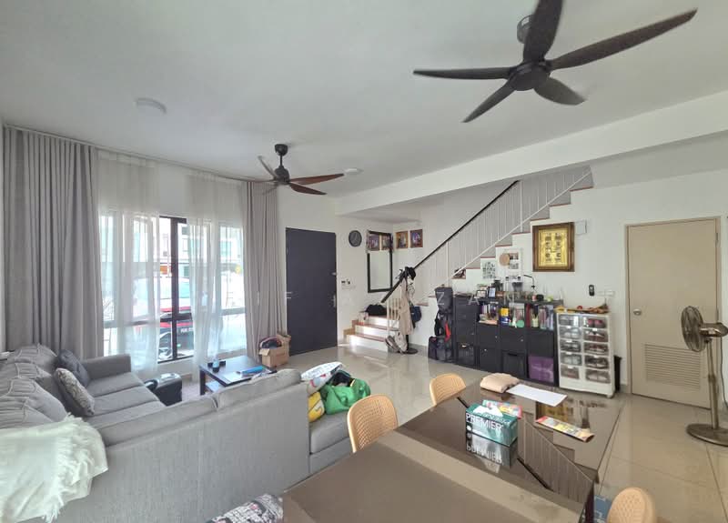 2-storey Terraced House for Sale in Alam Impian (Shah Alam) - Afif Azizan - Living Room - PropertyGuru.com.my