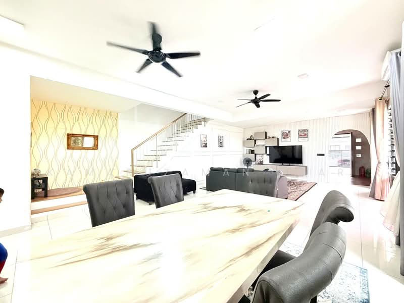2-storey Terraced House for Sale in Elmina (Shah Alam) - Kamaruzaman Omar - Living Room - PropertyGuru.com.my