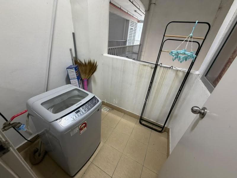 Apartment for Rent at Residensi Rumpun Bahagia (Residensi Melaka Tengah 1) - CHIN FN - Balcony - PropertyGuru.com.my