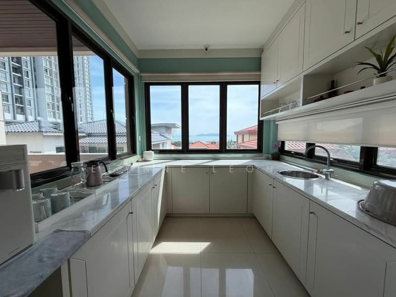 Bungalow House for Sale in Gelugor (Penang) - Elynne Leong - Kitchen - PropertyGuru.com.my