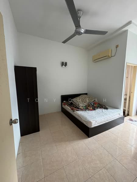 Pangsapuri untuk Dijual di Sri Kristal - Tony Cheah - Bedroom - PropertyGuru.com.my