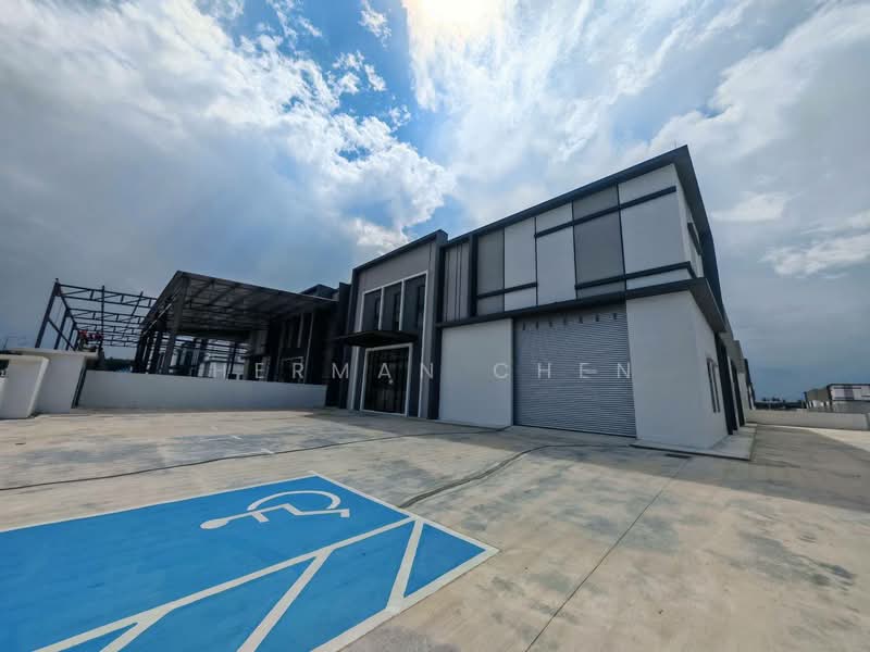 Kilang Berkembar untuk Disewa di Eco Business Park 1 (Johor Bahru) - Herman Chen - Exterior - PropertyGuru.com.my