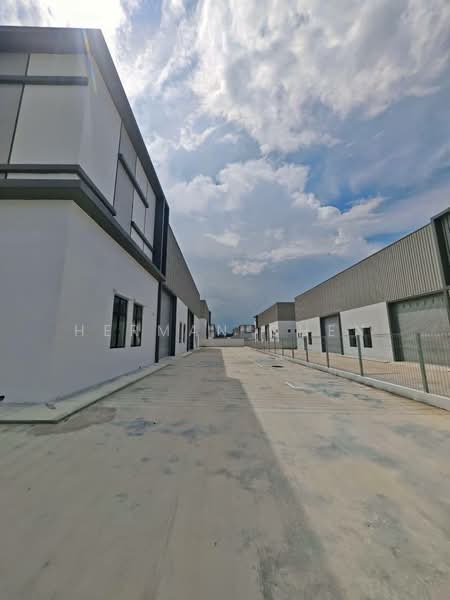 Kilang Berkembar untuk Disewa di Eco Business Park 1 (Johor Bahru) - Herman Chen - Exterior - PropertyGuru.com.my