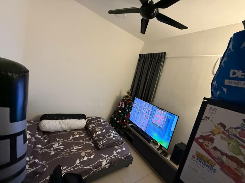 Service Residence for Sale at 8Scape Residence @ Sutera - SY Ngo - Bedroom - PropertyGuru.com.my