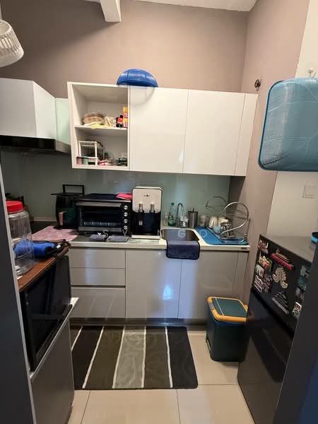 Service Residence for Sale at 8Scape Residence @ Sutera - SY Ngo - Kitchen - PropertyGuru.com.my