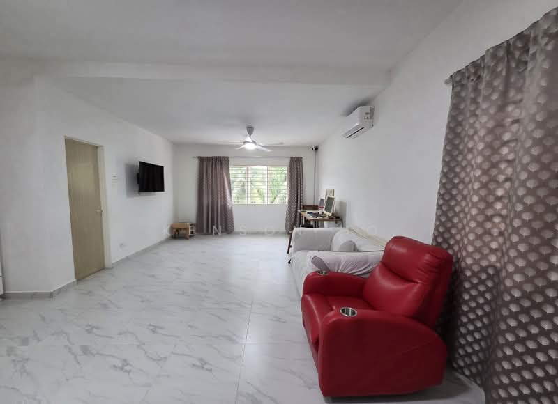 2-storey Terraced House for Sale in Taman Sungai Besi Indah (Seri Kembangan) - Kenson Ho - Living Room - PropertyGuru.com.my