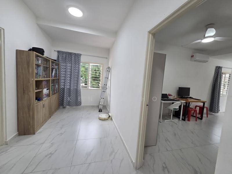 2-storey Terraced House for Sale in Taman Sungai Besi Indah (Seri Kembangan) - Kenson Ho - Study - PropertyGuru.com.my