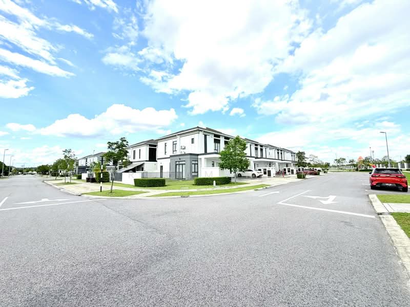 Rumah Teres untuk Dijual di Eco Grandeur (Puncak Alam) - Kamaruzaman Omar - Exterior - PropertyGuru.com.my