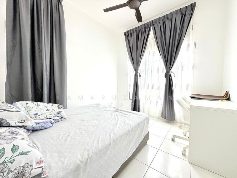 Rumah Teres untuk Dijual di Eco Grandeur (Puncak Alam) - Kamaruzaman Omar - Bedroom - PropertyGuru.com.my
