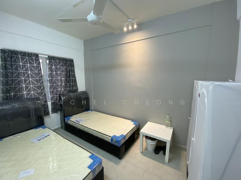 Rumah Flat untuk Dijual di Puchong Utama Court 1 - Rachel Cheong - Bedroom - PropertyGuru.com.my