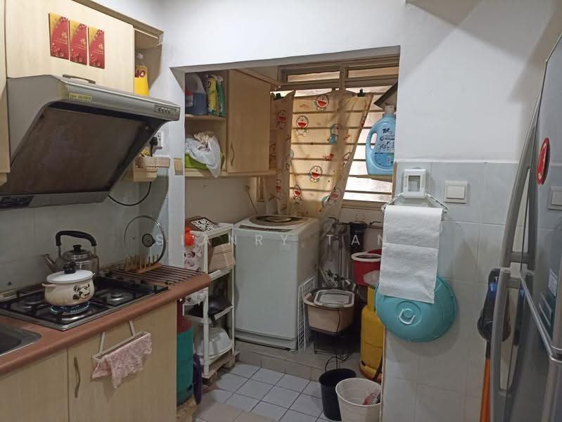 Pangsapuri untuk Dijual di Anjung Hijau (Greenfields) - Sianry Tan - Kitchen - PropertyGuru.com.my