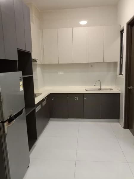 Condominium for Rent at Bay Laurel @ Country Garden Danga Bay - VJ Toh - Kitchen - PropertyGuru.com.my