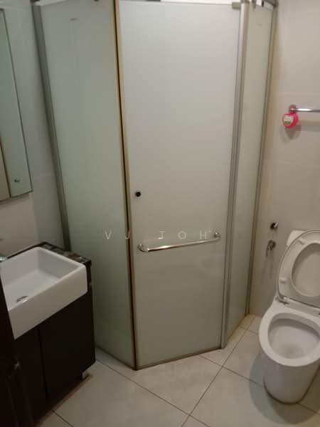 Condominium for Rent at Bay Laurel @ Country Garden Danga Bay - VJ Toh - Bathroom - PropertyGuru.com.my