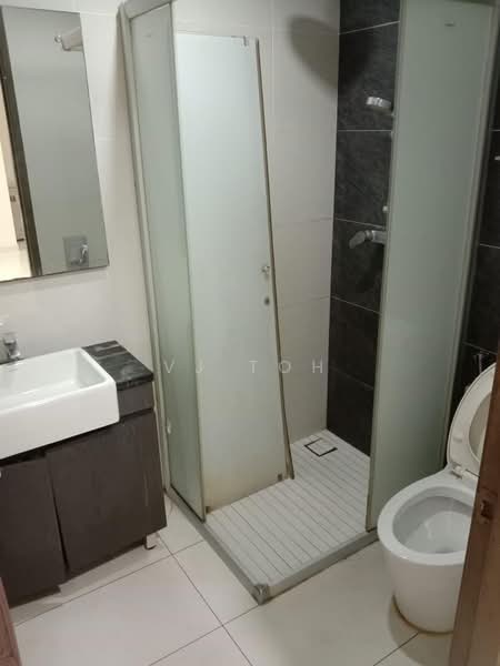 Condominium for Rent at Bay Laurel @ Country Garden Danga Bay - VJ Toh - Bathroom - PropertyGuru.com.my