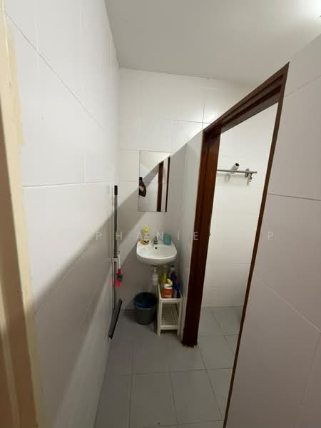Apartment for Sale at Orchis Apartment - Stephanie Yap - Bathroom - PropertyGuru.com.my