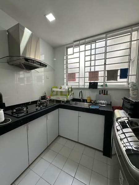 Pangsapuri untuk Disewa di Seri Jati - Janice Low - Kitchen - PropertyGuru.com.my