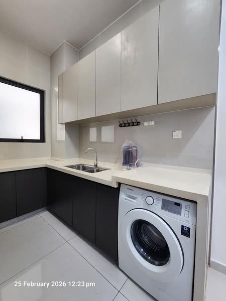 Kondominium untuk Dijual di Amberside @ Country Garden Danga Bay - Ws Chong - Kitchen - PropertyGuru.com.my