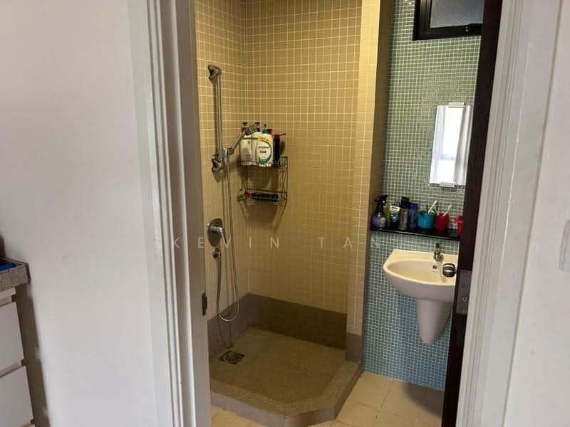Rumah Teres 2-Tingkat untuk Dijual di Lake Edge (Puchong) - Kevin Tan - Bathroom - PropertyGuru.com.my