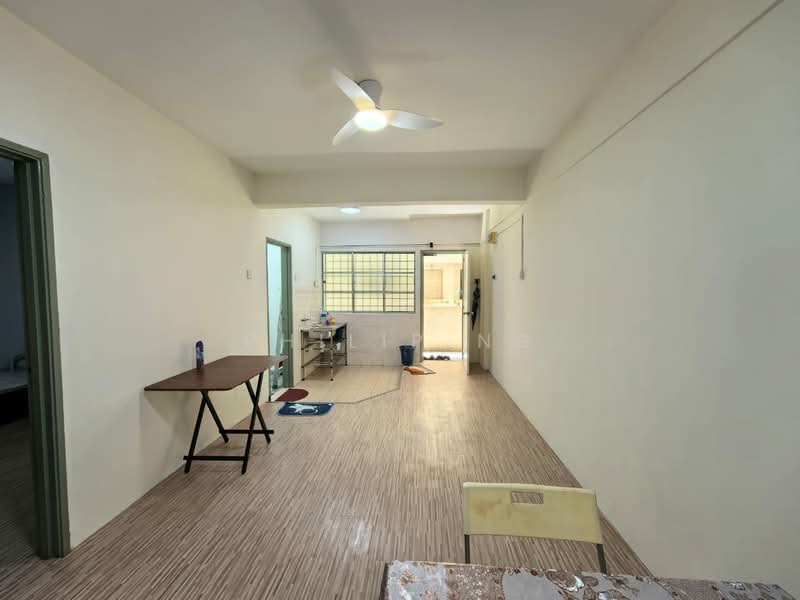 Pangsapuri untuk Disewa di Pangsapuri Segar Perdana - Philip Ng - Living Room - PropertyGuru.com.my