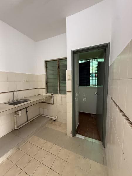 Apartment for Sale at D' Cahaya Apartment - Rachel Cheong - Kitchen - PropertyGuru.com.my