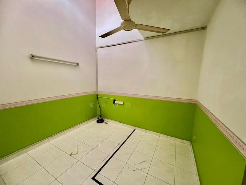 1.5-storey Terraced House for Rent in Taman Pelangi Indah (Ulu Tiram) - Khoo . - Interior - PropertyGuru.com.my