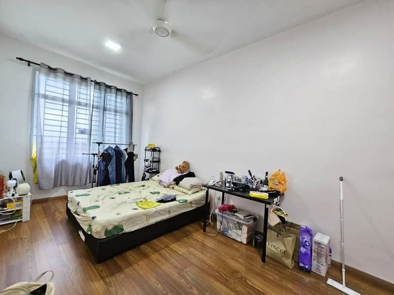 Pangsapuri untuk Dijual di Nusa Heights (Nusa Puncak) - SY Ngo - Bedroom - PropertyGuru.com.my