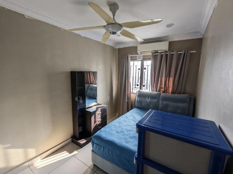 Condominium for Sale at Sri Suajaya Condominium - Kent Lau - Bedroom - PropertyGuru.com.my