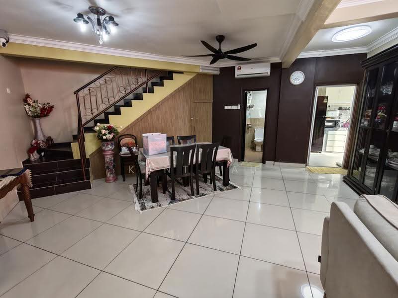 Condominium for Sale at Sri Suajaya Condominium - Kent Lau - Dining Room - PropertyGuru.com.my