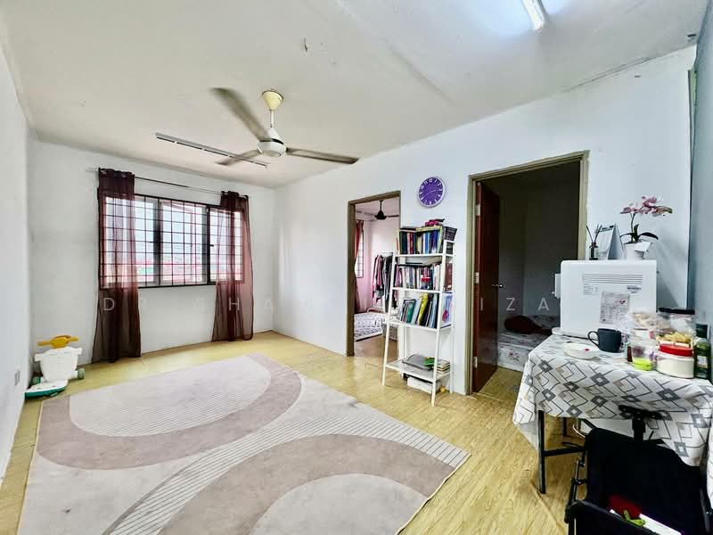 Apartment for Sale at Seri Aman Apartment - Dr Shahril Nizam - Living Room - PropertyGuru.com.my