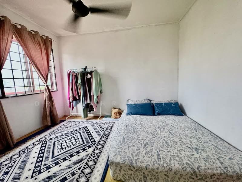Apartment for Sale at Seri Aman Apartment - Dr Shahril Nizam - Bedroom - PropertyGuru.com.my
