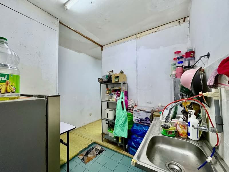 Apartment for Sale at Seri Aman Apartment - Dr Shahril Nizam - Kitchen - PropertyGuru.com.my