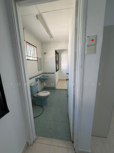 2-storey Terraced House for Rent in Kajang (Selangor) - Yoke Khiem Yap - Bathroom - PropertyGuru.com.my