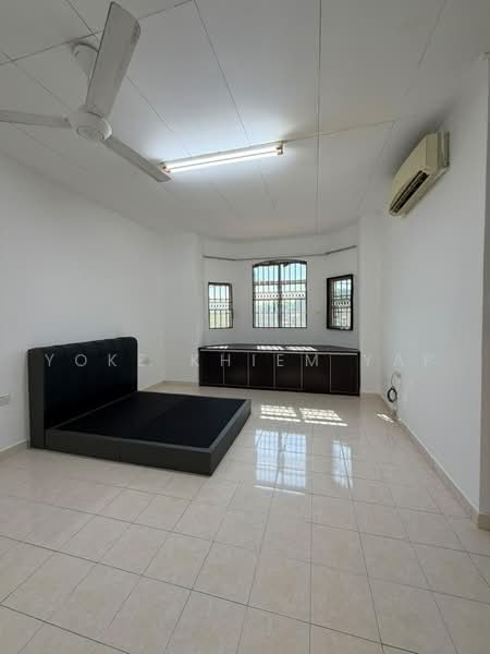2-storey Terraced House for Rent in Kajang (Selangor) - Yoke Khiem Yap - Bedroom - PropertyGuru.com.my