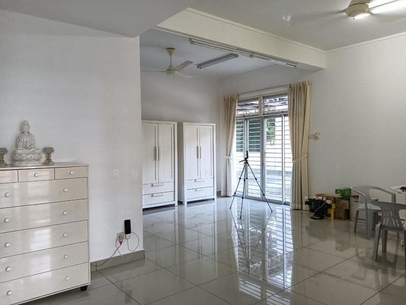 Cluster House for Sale in Taman Sri Pulai Perdana (Skudai) - Rueben Lim - Living Room - PropertyGuru.com.my