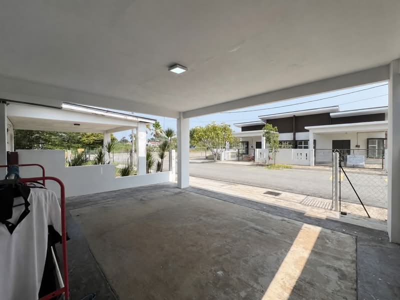 Rumah Teres 2-Tingkat untuk Dijual di Kuantan (Pahang) - Izzat Azman - Exterior - PropertyGuru.com.my