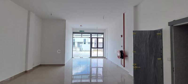 Semi-D Factory for Rent in Klang (Selangor) - Chris Lee - Entrance - PropertyGuru.com.my