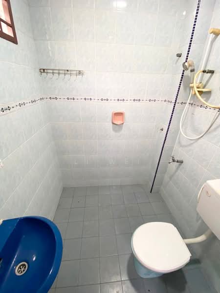 1-storey Terraced House for Rent in Taman Ungku Tun Aminah (Skudai) - Li Wei - Bathroom - PropertyGuru.com.my