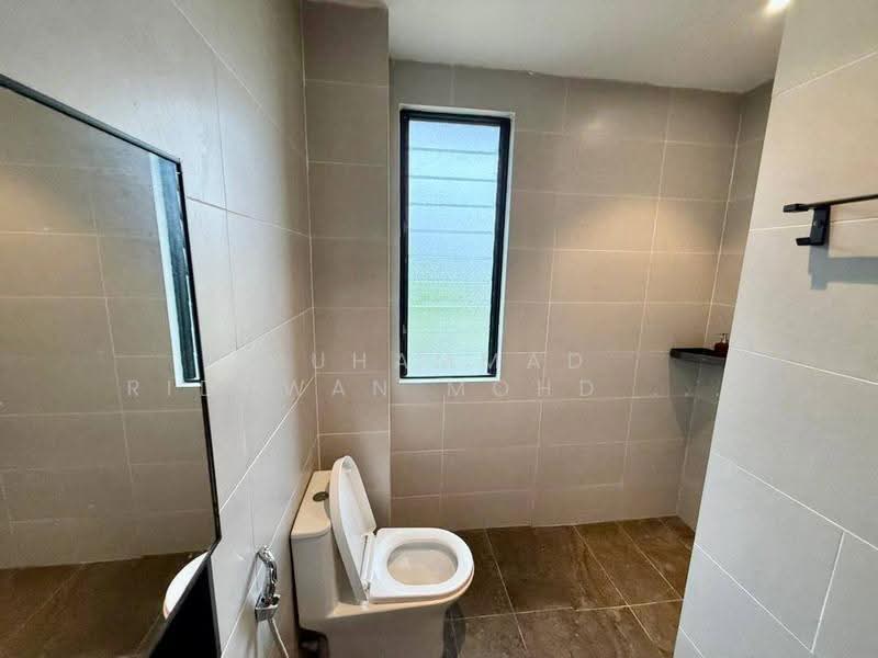 Rumah Teres 2.5-Tingkat untuk Dijual di KEN Rimba (Shah Alam) - Muhammad Ridhwan Mohd Huzairi - Bathroom - PropertyGuru.com.my
